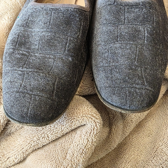 Authentic Salvatore Ferragamo Grey Textured Calf Hair Loafers - Size 10B - Picture 4 of 7